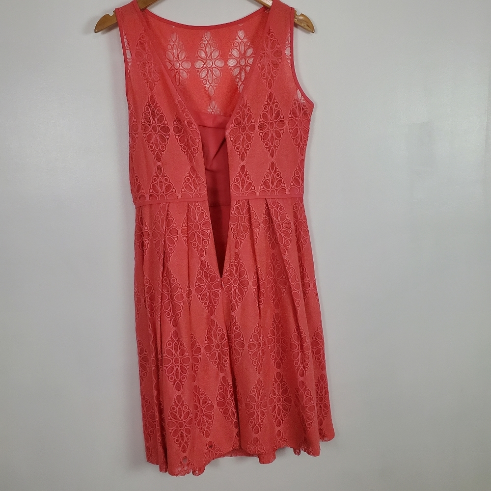Maggy London lace top sleeveless dress - Picture 3 of 5